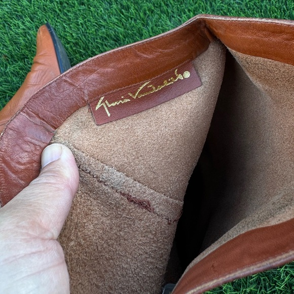 Vintage Gloria Vanderbilt Brown Leather Western Cowboy Fashion Boots (size 7.5) - Picture 7 of 12